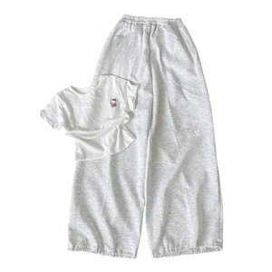 Set bộ áo bbt in hình kitty ôm gấu mix quần xuông da cá xám