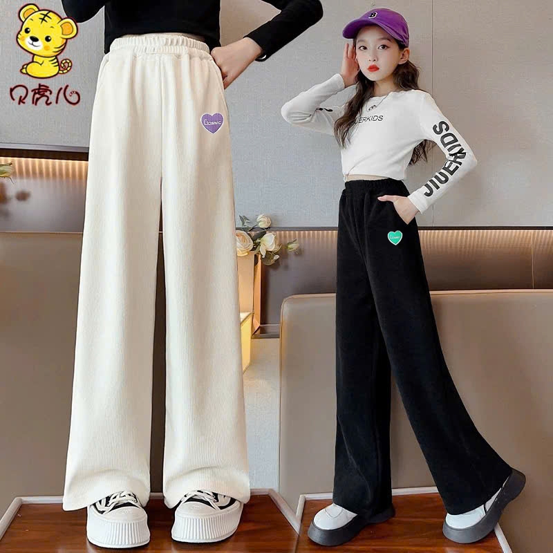 Quần nhung suông thêu tim cho bế gái size đại BEESHOP D25092