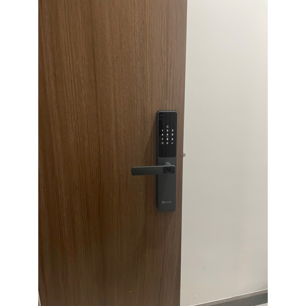 KHÓA VÂN TAY EZVIZ DL05 ĐIỀU KHIỂN TỪ XA QUA APP DÀNH CHO CỬA GỖ, THÉP CHỐNG CHÁY