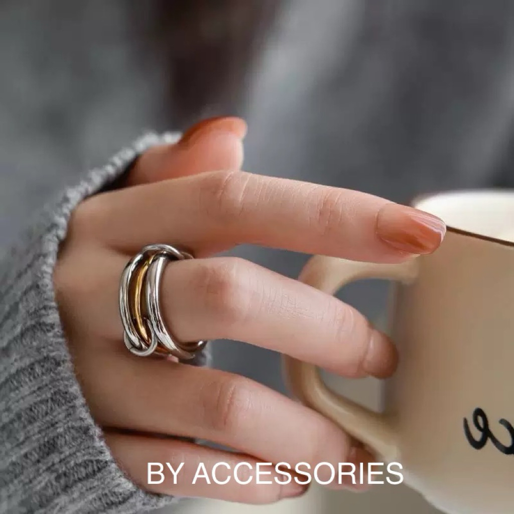 Nhẫn nữ unisex titan kiểu phối 3 vòng tròn mỏng dày khác màu đan xen mạ vàng 18K không gỉ WR2524 BY ACCESSORIES