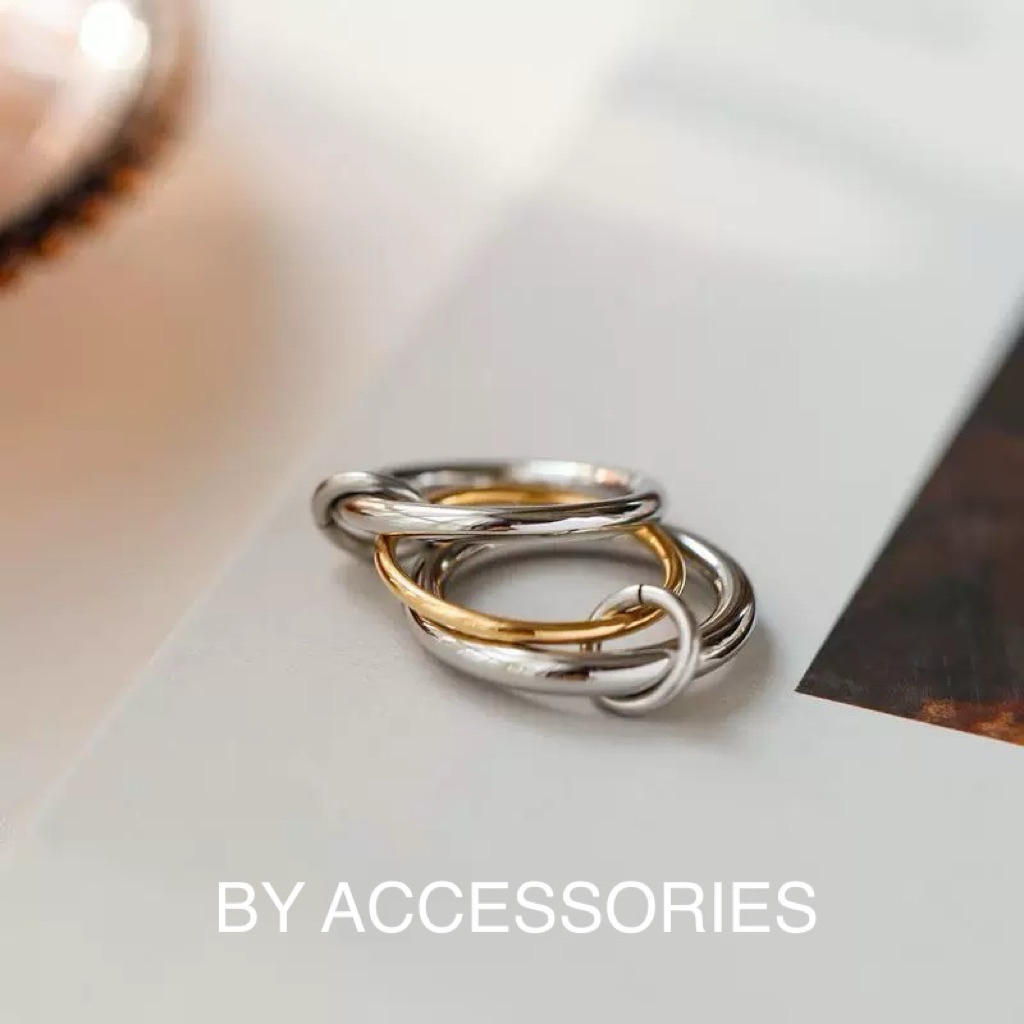 Nhẫn nữ unisex titan kiểu phối 3 vòng tròn mỏng dày khác màu đan xen mạ vàng 18K không gỉ WR2524 BY ACCESSORIES