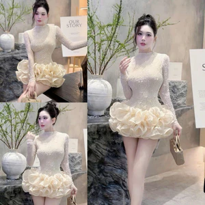 Váy ren dính đá dài tay chân bồng V138 SML đen, kem