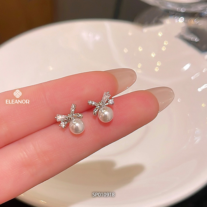 Bông tai nữ chuôi bạc 925 Eleanor Accessories ngọc trai nhân tạo phụ kiện trang sức khuyên tai 10918
