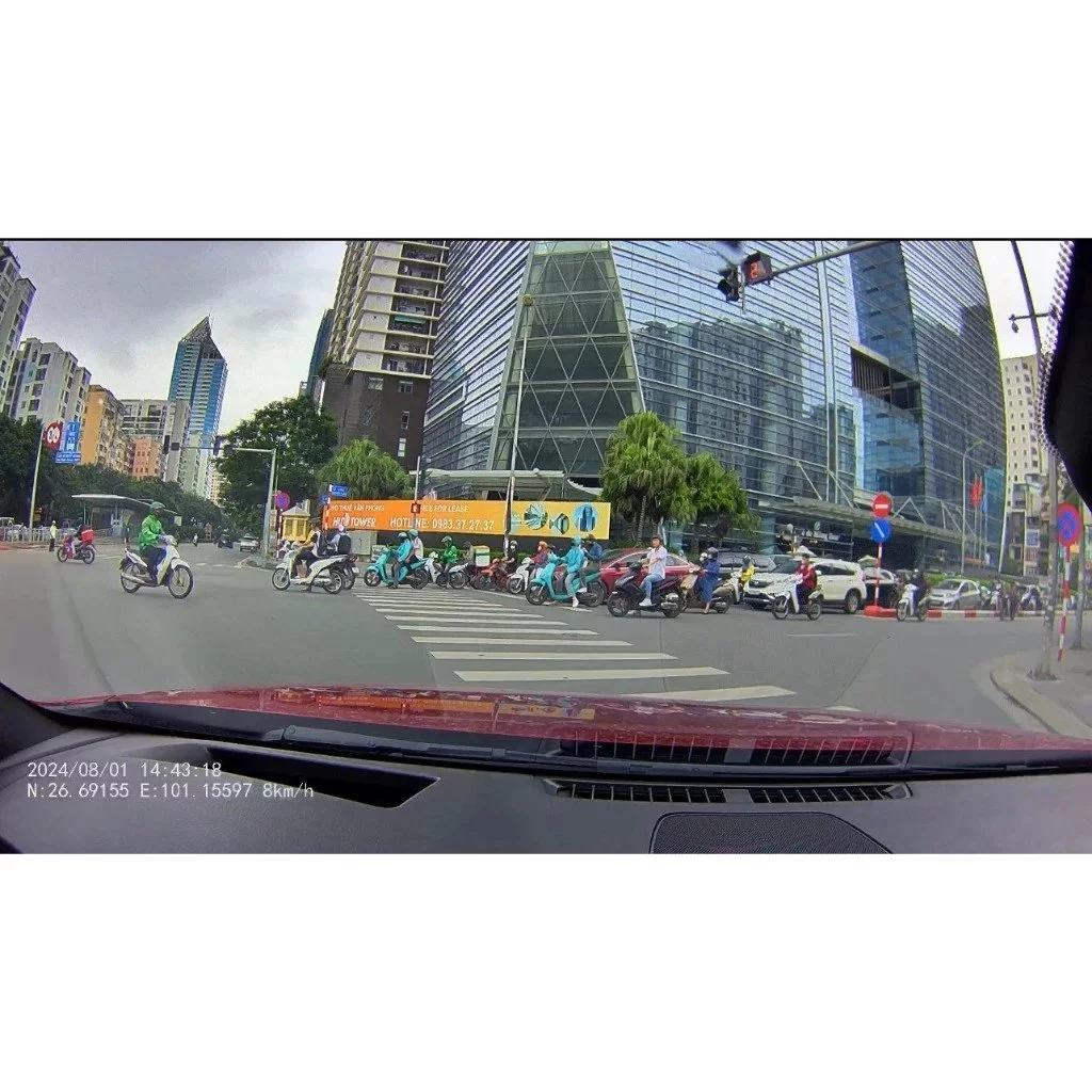 CAMERA HÀNH TRÌNH Ô TÔ N6GPS TÍCH HỢP AI ĐỌC BIỂN SỐ XE CẢNH BÁO TỐC ĐỘ CÓ GPS CÓ KẾT NỐI ĐIỆN THOẠI BẢO HÀNH 12 THÁNG