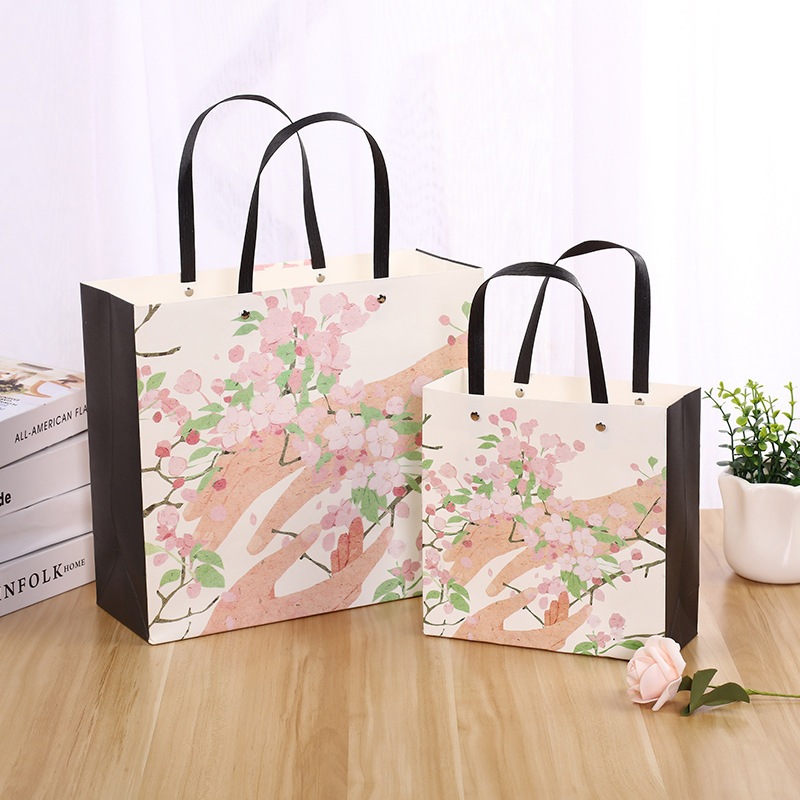 Túi Giấy Kraft VaromaS có quai – Túi đựng quà tặng sang trọng, tiện dụng TUI04 TUI05 TUI06