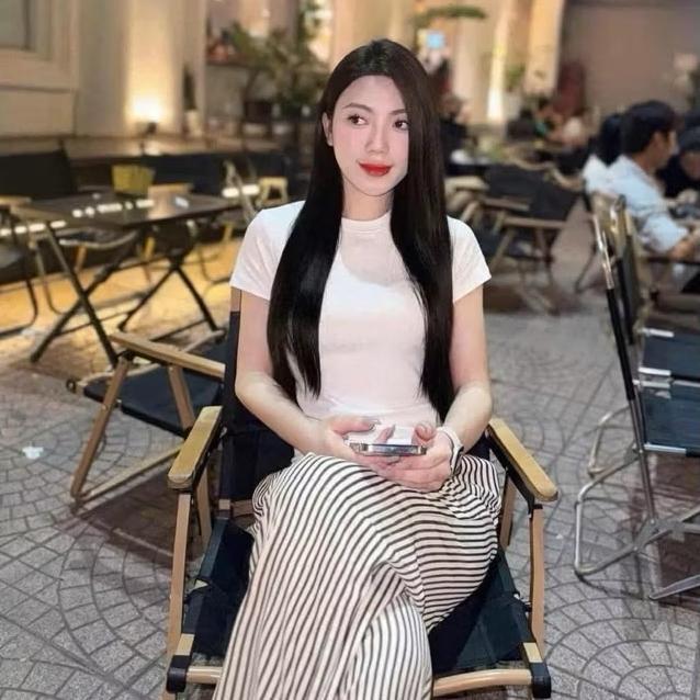 Sét bộ đồ Áo thun babytee from ôm body mix kèm quần dài ống rộng kẻ xinh xắn