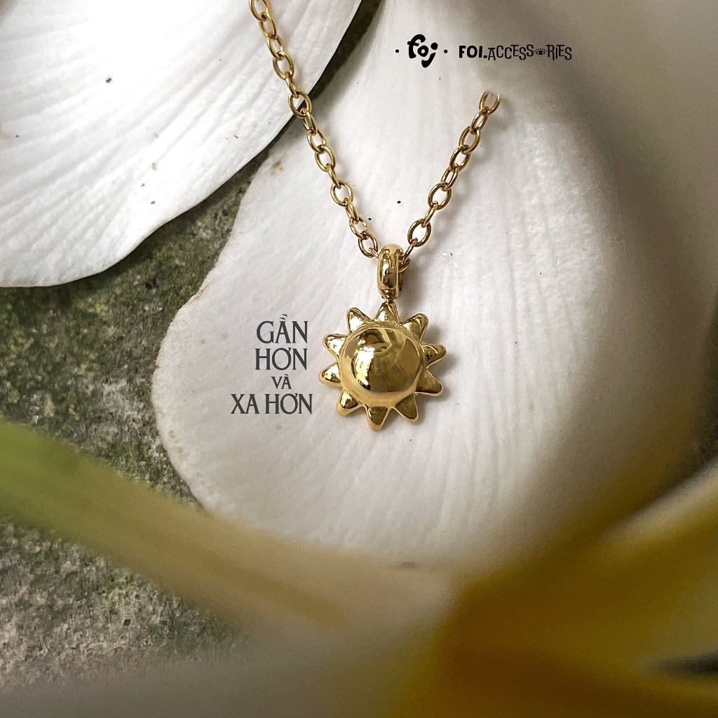 Vòng cổ Gần hơn và xa hơn