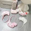 Túi cầm tay mini họa tiết thỏ xinh ngộ nghĩnh kèm charm gấu xinh xỉu cho bé gái- ST276