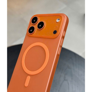 Ốp Lưng Nhám Cứng Switcheasy Ultra Slim Case Siêu Mỏng 0.35mm Sạc Không Dây Cho IPhone 17 Pro Max/17 Air/17