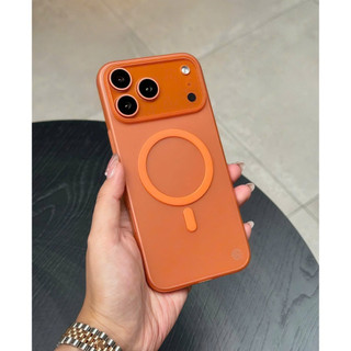 Ốp Lưng Nhám Cứng Switcheasy Ultra Slim Case Siêu Mỏng 0.35mm Sạc Không Dây Cho IPhone 17 Pro Max/17 Air/17