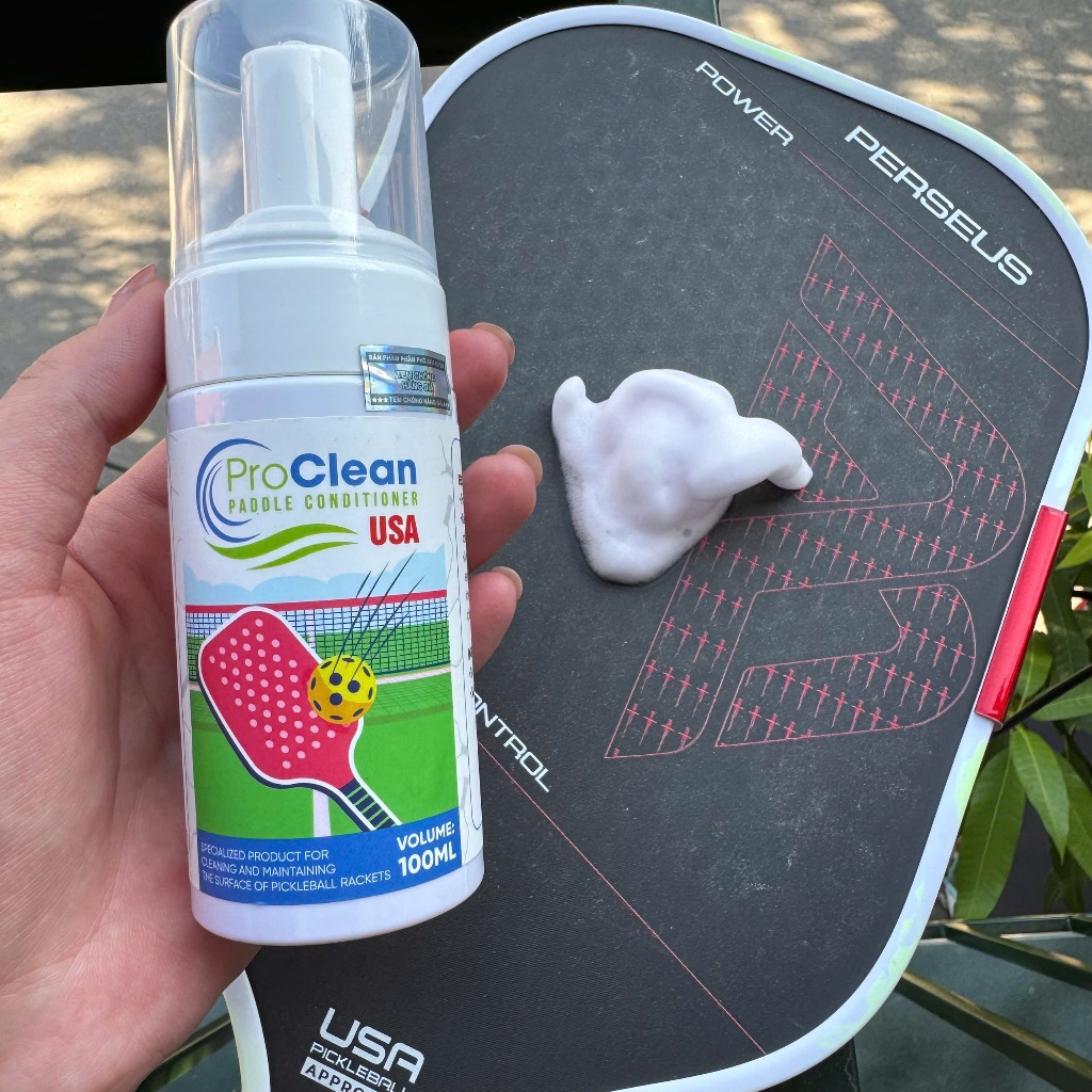 Vệ sinh vợt pickleball Beesoul chính hãng - Pro Clean USA vệ sinh các bề mặt vợt
