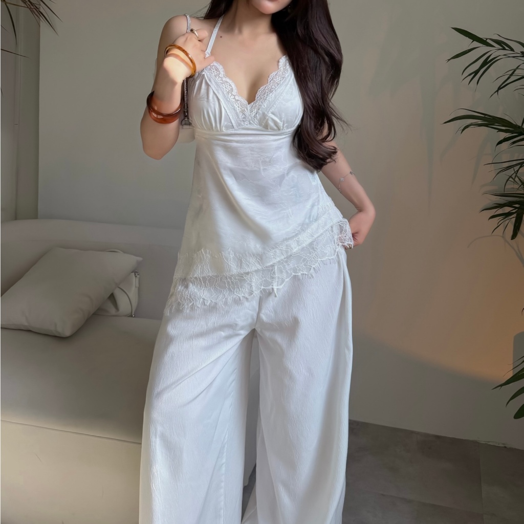 Áo lụa Yếm Phối ren PEANUT FFCLUB