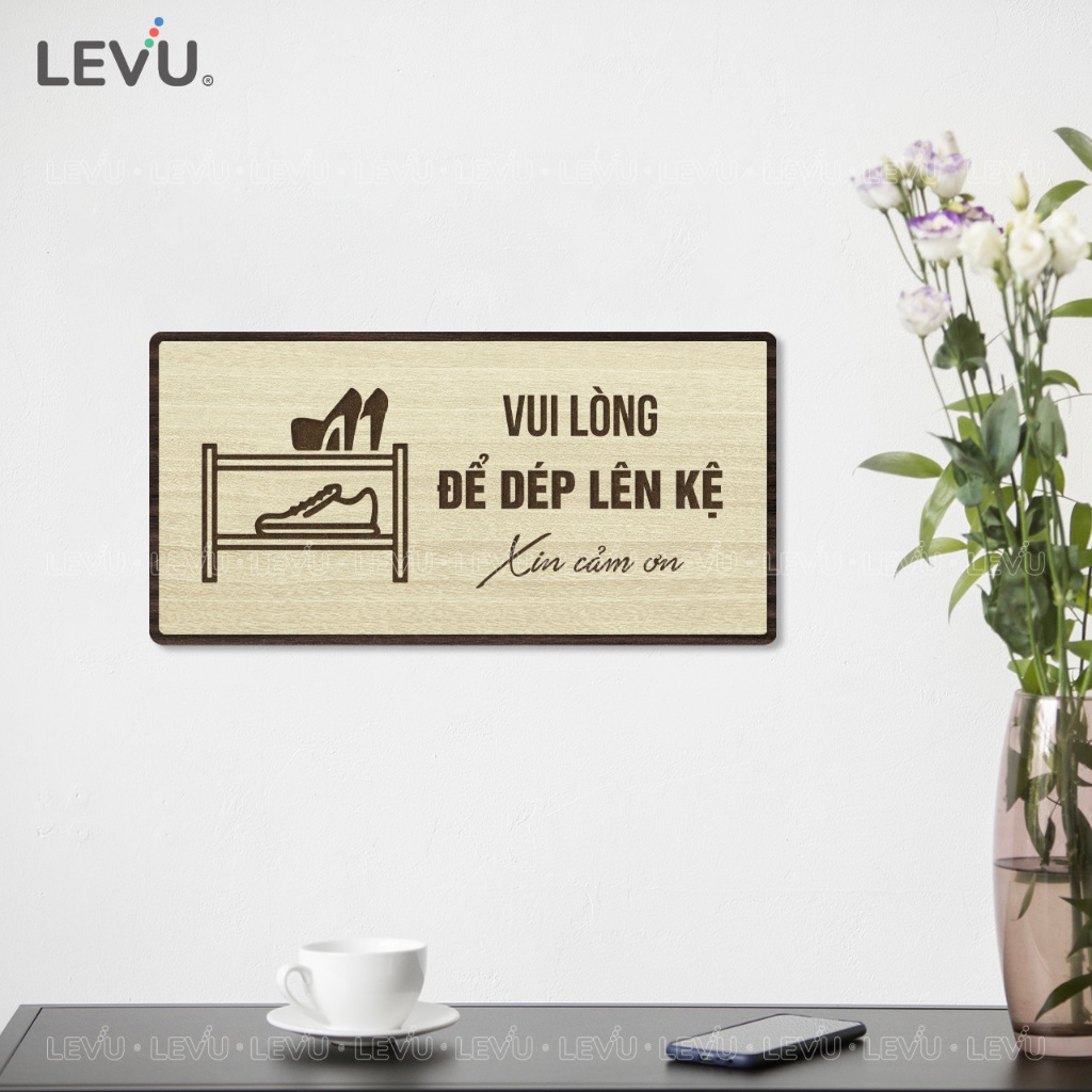 Bảng gỗ thông báo vui lòng để dép lên kệ BG104 trang trí nhà cửa