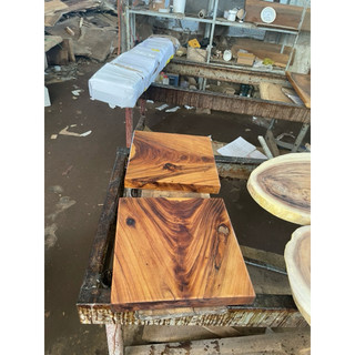 Bàn Gỗ me tây (Vuông-Dày 3.4cm): 50x50cm 60x60cm (sơn 1 mặt)