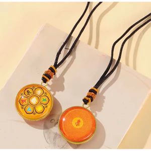 Dây đeo chú Lăng Nghiêm và Lục Tự Đại Minh (Om Mani Padme Hum) mang lại bình an may mắn