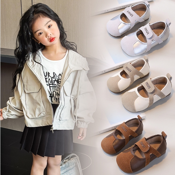 Giày bé gái thời trang mới mùa xuân và mùa thu đế phẳng mềm da nhỏ đa chức năng