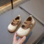 Giày Búp Bê Bé Gái Đế Mềm Chống Trượt Da Mềm Chần Ô Vuông Quai Kép Buckle Nâu Trắng Thời Trang TH Kids