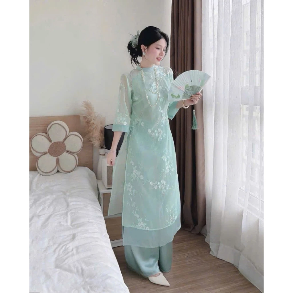 Áo Dài diện Tết 2026 du xuân