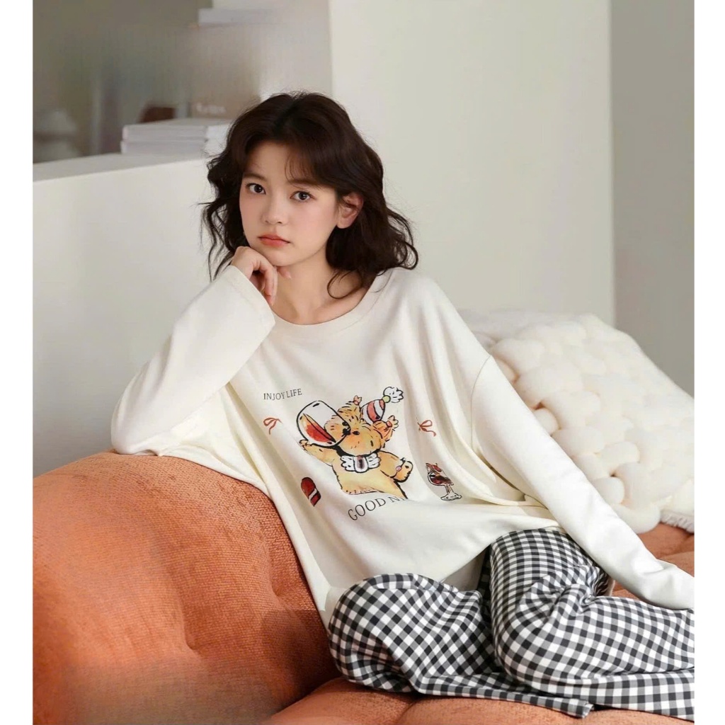 Sét Bộ mặc nhà Quần dài kate dáng suông, Áo dài tay in hình JULY FASHION, Bộ mặc ngủ mùa đông 2025