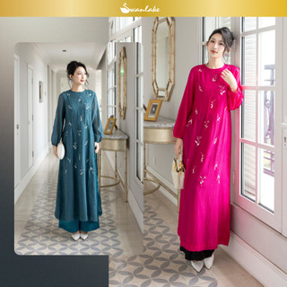 SWANLAKE | Áo Dài Cách Tân Nữ Phom Suông Cổ Tròn Chất Vải Xốp Hàn Thêu Hoa Đính Nút Sau L13138