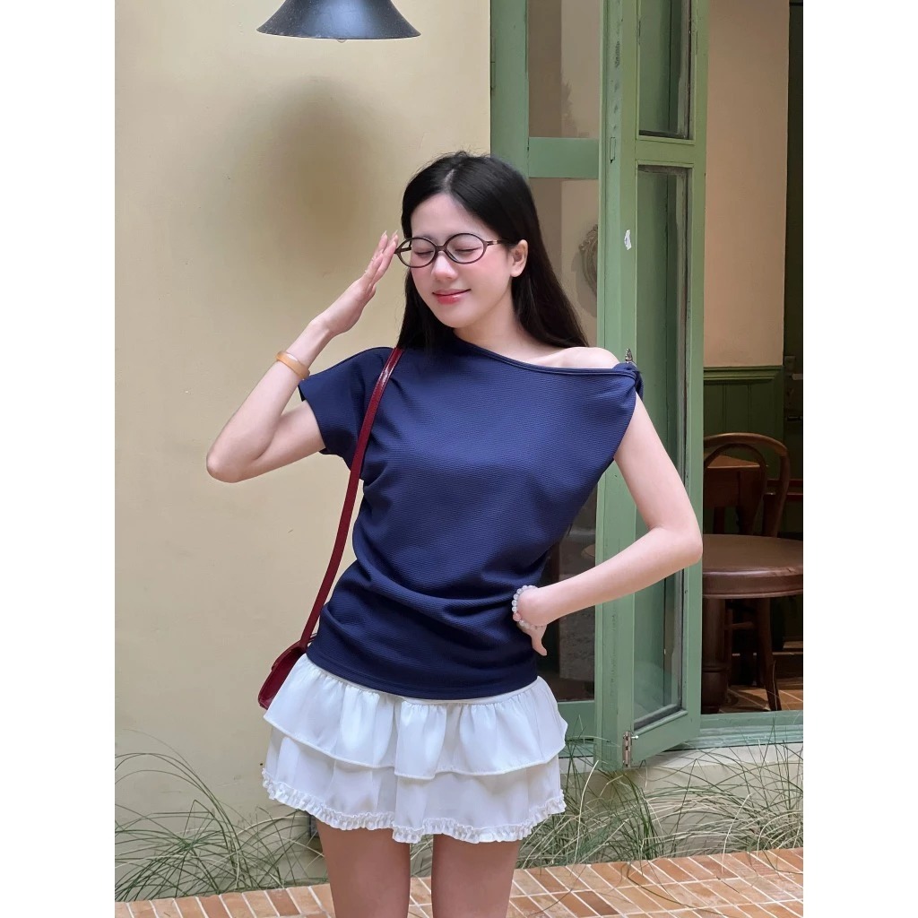 XẢ HÀNG GIÁ GỐC Áo Thun Tổ Ong Kiểu Lệch Vai, Áo Phông Ngắn Tay Basic Trơn Form Vừa, Áo Kiểu Hở Vai Nhún Eo Miha Studio