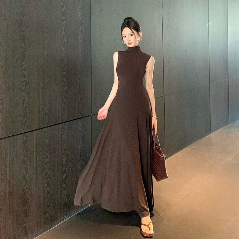 Đầm Body Nữ Cổ Kín Sát Nách Dáng Tank Top Chân Váy Xòe Nhẹ Phù Hợp Cho Buổi Tiệc - Yourname Dress YN201