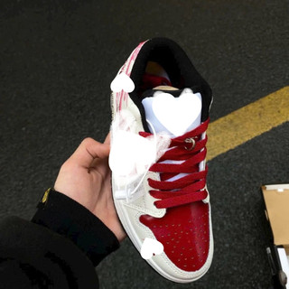 Giày thể thao rồng đỏ trắng - Sneaker unisex da mềm hoạ tiết đế mềm bám tốt hud hợp đi chơi, đi học