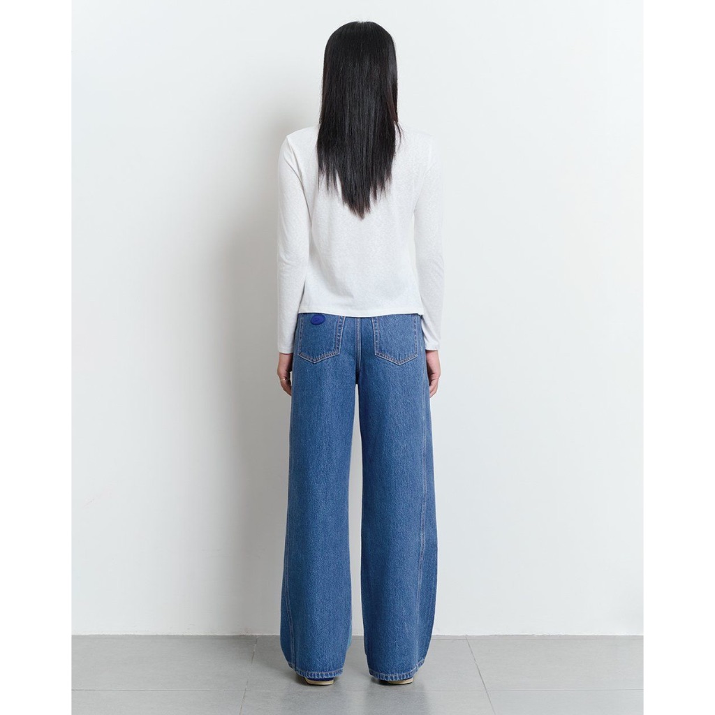 TheBlueTshirt - Quần jeans phom baggy xếp ly màu nhạt sau đậm cho nữ - Soho Jeans