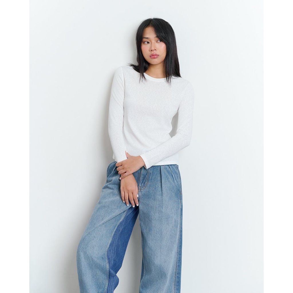 TheBlueTshirt - Quần jeans phom baggy xếp ly màu nhạt sau đậm cho nữ - Soho Jeans