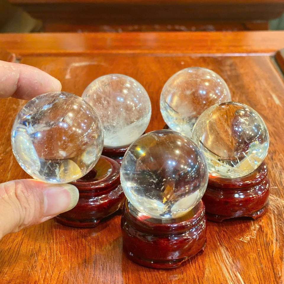 Cầu Thạch Anh Trắng Trong - Đá Thạch Anh Trắng tự nhiên, Đá phong thủy - Tăng sự minh mẫn - ĐK 3~4cm