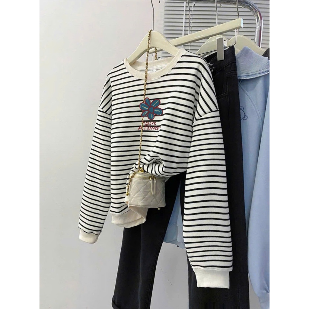 Áo dài tay kẻ Sọc Hoddie in hình siêu xinh JULY FASHION, Áo Sweater kẻ sọc hottrend 2025, chất cotton 2c dày dặn