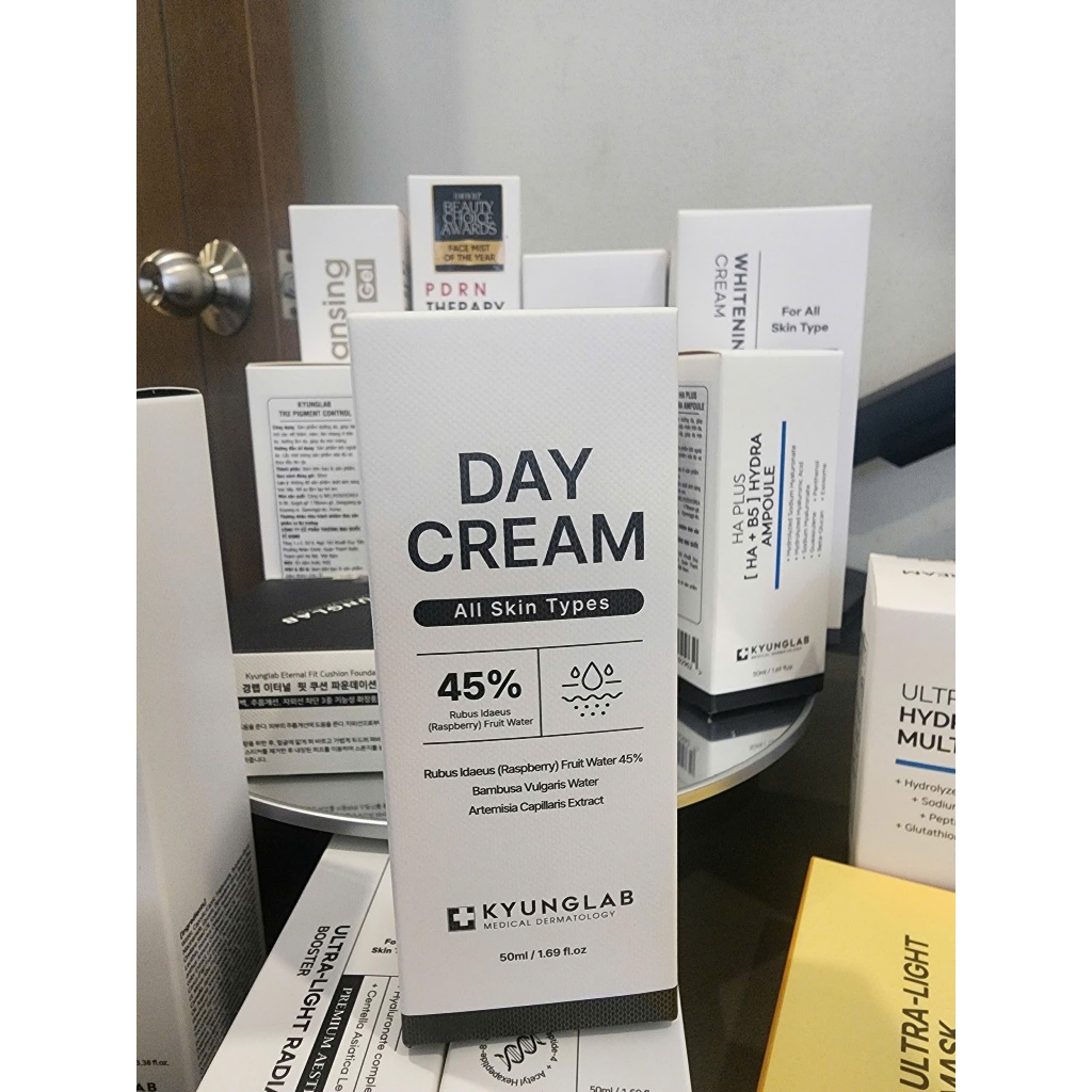 [ĐẠI LÝ CHÍNH HÃNG]Kem ngày Kyunglab Day Cream,kem dưỡng trắng da nâng tone giúp da sáng mịn tự nhiên 50ML