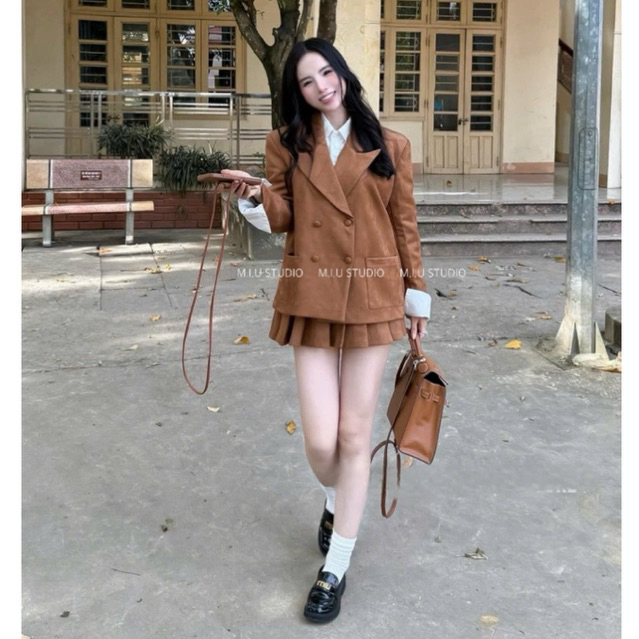 MIU.STUDIO • Set áo vest ,áo khoác blazer nữ from rộng đính khuy bọc kèm chân váy xếp ly ngắn xoè ,hàng thiết kế cao cấp
