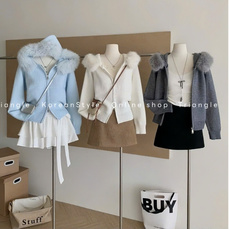 TRIANGLE - Blossom Knitted (Cân nhắc kỹ, return is not welcomed)- Áo len phối mũ lông phong cách Hàn Quốc thanh lịch
