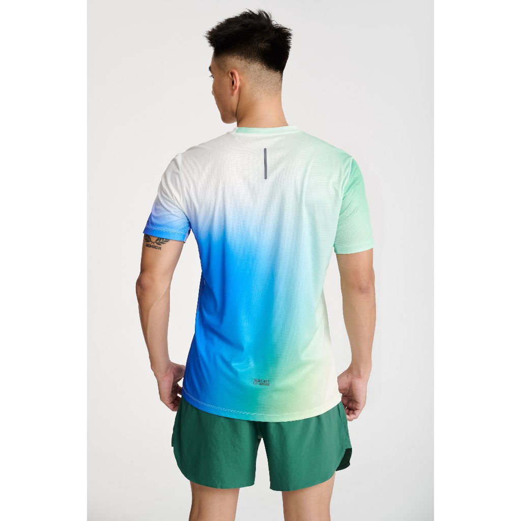 [TẶNG COMBO 2 TẤT]Áo Thun thể thao nam chạy bộ Running Graphic Aurora Flow siêu nhẹ, thoáng khí Coolmate