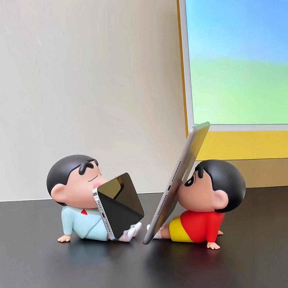 Giá Đỡ Điện Thoại Hình Shin, Kệ Để Điện Thoại Cute Hỗ Trỡ Xem Phim, Livestream Trang Trí Bàn Học Bàn Làm Việc 88535