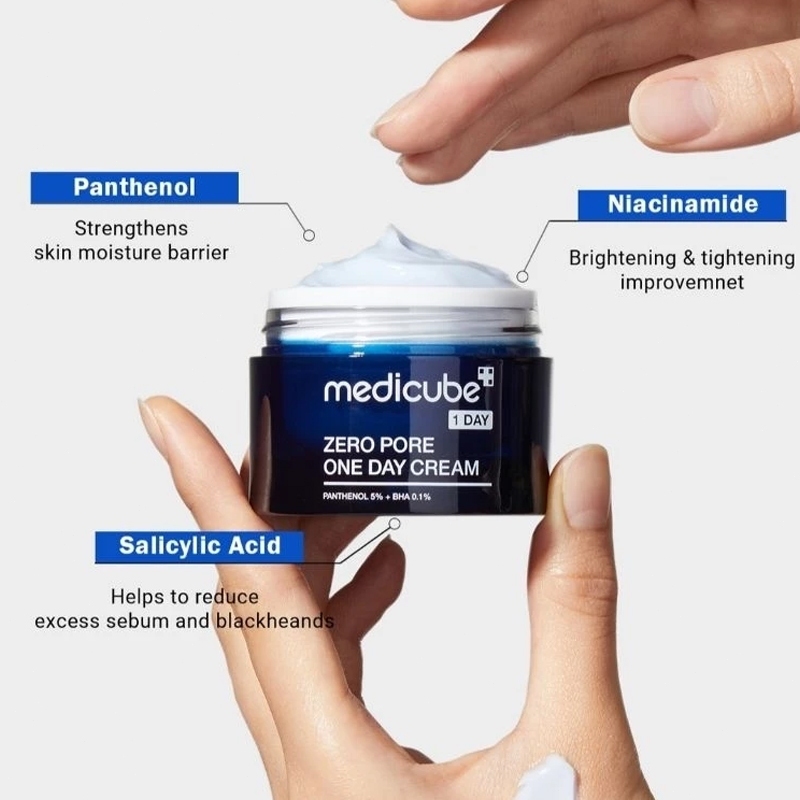 Kem dưỡng ẩm và làm săn chắc da mặt MEDICUBE Zero Pore One day Cream 50ml