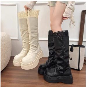 Boots đế bằng cổ cao phối ren (6cm)