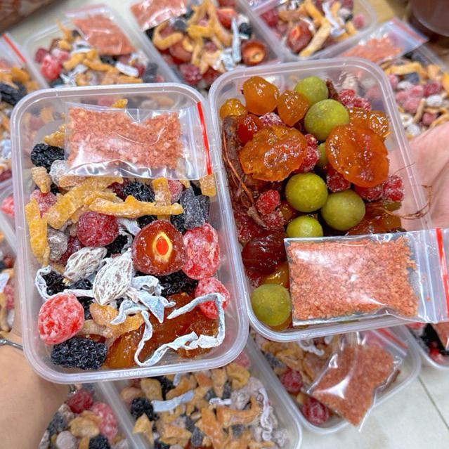[Tặng muối] Ô mai thập cẩm mix nhiều vị, ô mai đặc biệt mix 9-10 loại khác nhau hộp 500g - omaimee Ô MAI MÊ