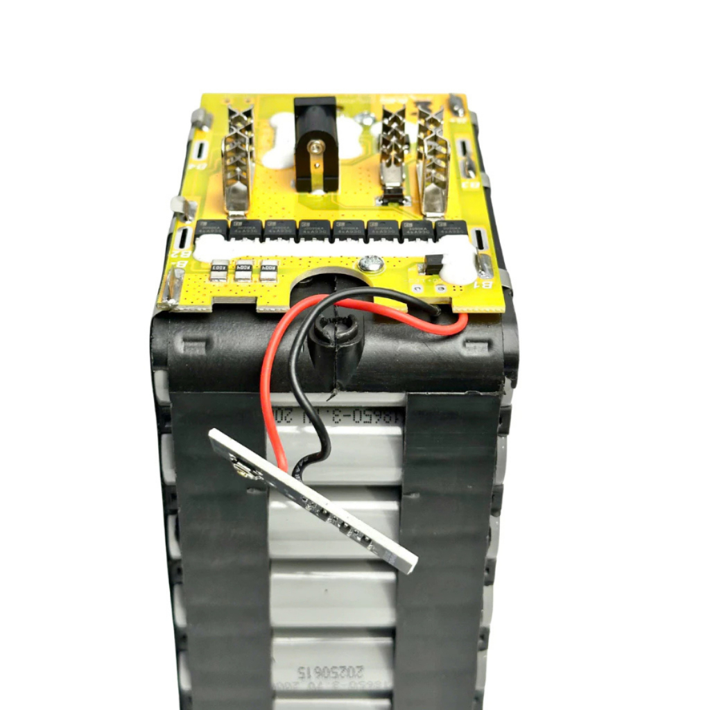 [COMBO 2 PIN 30 CELL TẶNG SẠC] - Pin 30Cell  DHPRO 8 Mosfet Có Đèn Báo Dung Lượng Pin, Chân Pin Phổ Thông m21-4cm