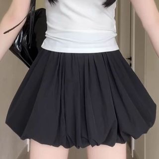 Chân váy bí phồng dáng ngắn có quần trong chất vải mềm mịn màu trắng đỏ đen VANISA CVBI9