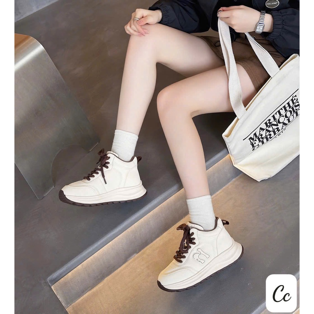 Thể thao viền nâu , đen Qccc