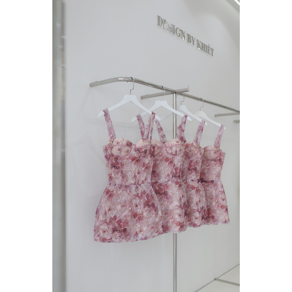Đầm ren hoa mi Khiết dáng ngắn ôm body họa tiết hoa loang pastel phong cách quyến rũ KD413