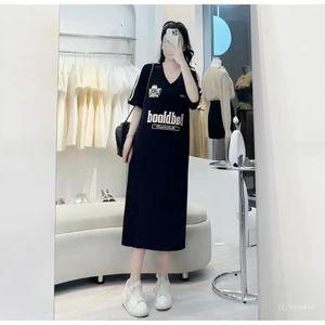 Đầm nữ cộc tay bigsize bầu thể thao xinh Váy cổ tim suông rộng dáng dài xẻ tà họa tiết chữ BADBLOOD phối sọc tay T1252G