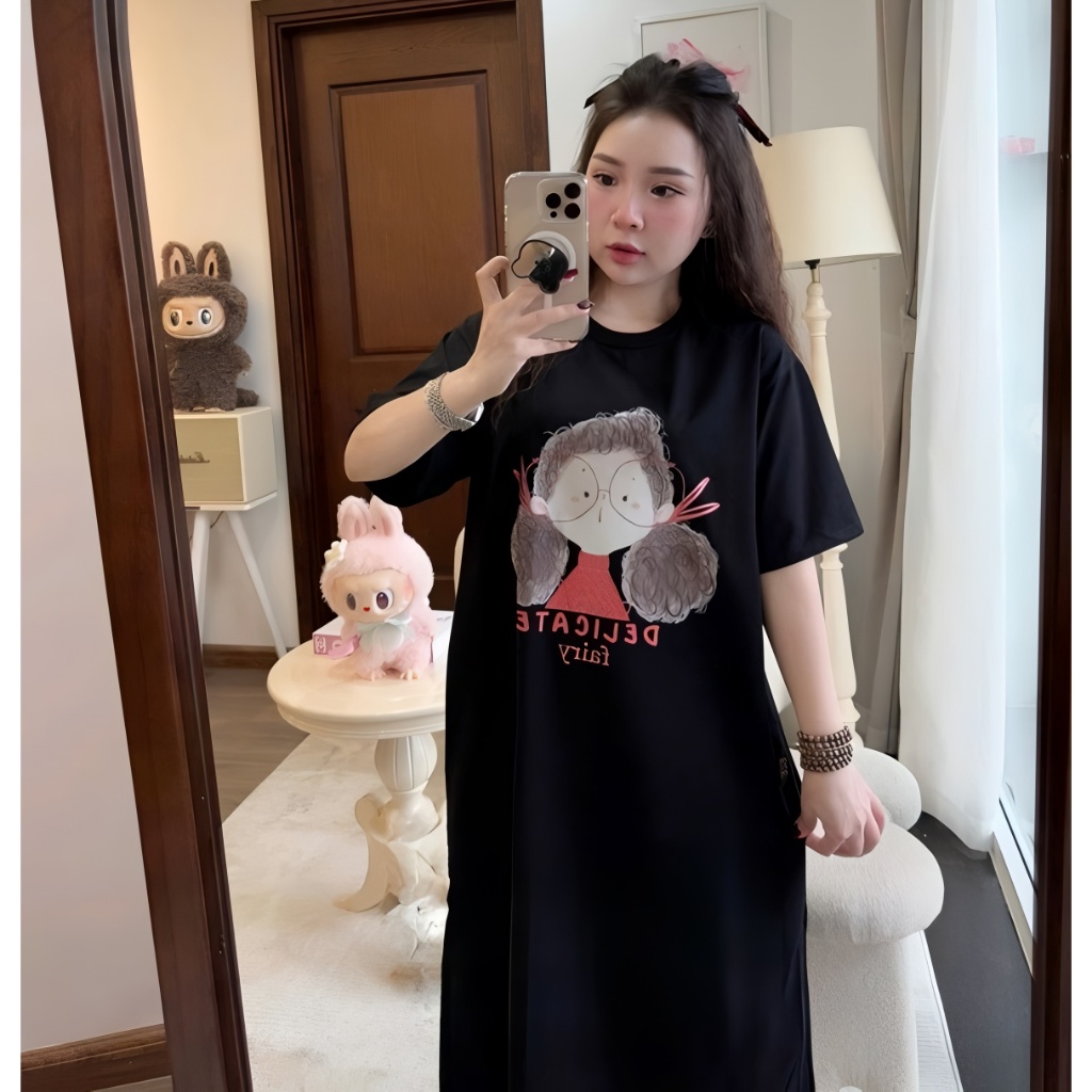 Váy thun suông dáng dài form rộng cổ tròn cộc tay hình chibi cô gá tóc xù  T1287G