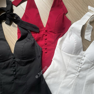 Đầm linen cổ yếm nút bọc có mút phong cách basic, sang chảnh Nữ Women | ByMintt