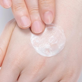 Kem cấp ẩm dưỡng trắng da tay CoenRich Q10 Whitening Moisture Cream (80g)