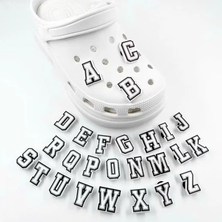 Charm chữ (ship từ 3 charm) số gắn dép jibitz chữ theo tên phụ kiện gắn dép siêu xinh - yihetag