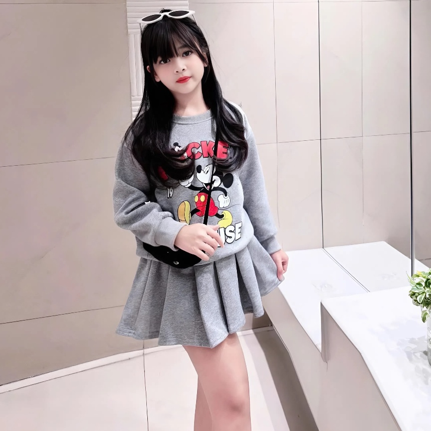 (Hàng loại 1).Sét váy nỉ xếp ly có lót bảo hộ cho bé gái in hình chuột,chất vải nỉ 2 da dầy dặn.V06