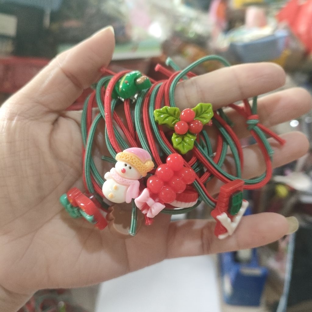 1 sợi dây cột tóc hình Noel Giáng Sinh an lành